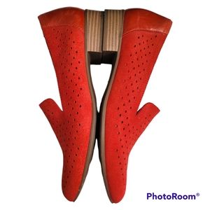 Clarks Womens 9.5 Juliet Hayes Leather Perforated Slip On Loafers Like NEW